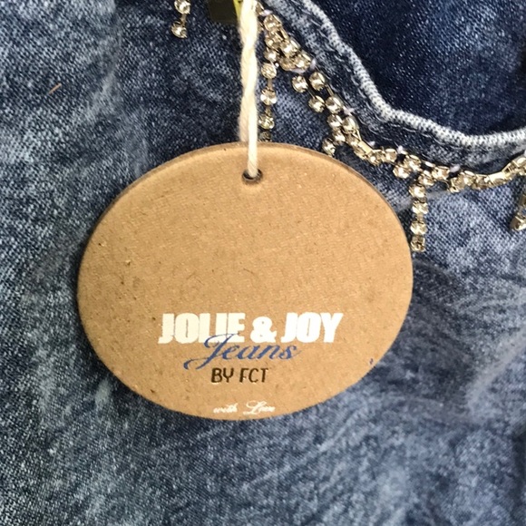 NWT Jolie & Joy Jeans by FCT Denim Distressed Bling Frayed Hem Jean Shorts 1X - Picture 9 of 16